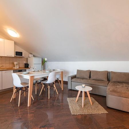 Apartments Jasna Crikvenica Buitenkant foto